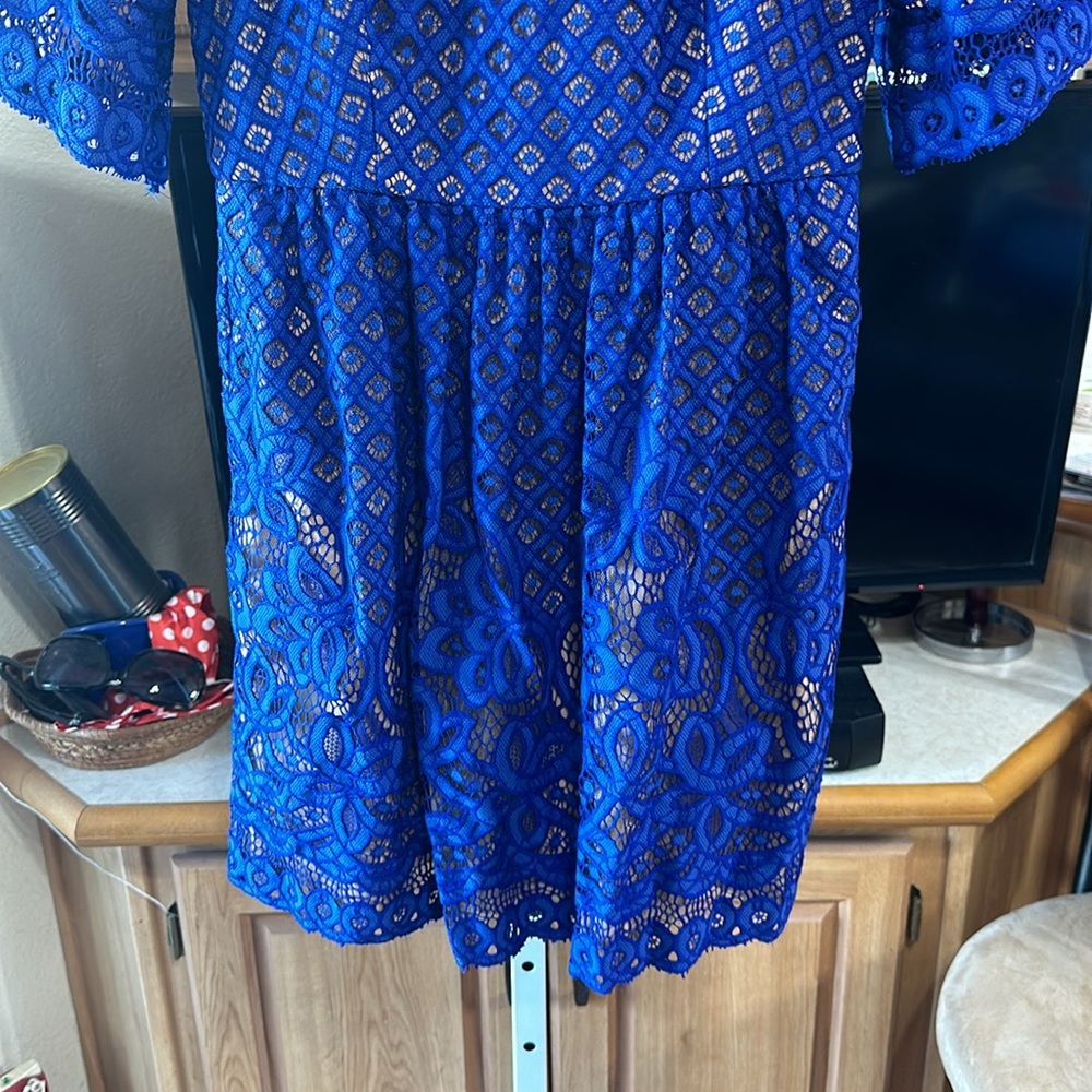 BCBGMAXAZRIA Blue Lace Dress - Picture 3 of 6